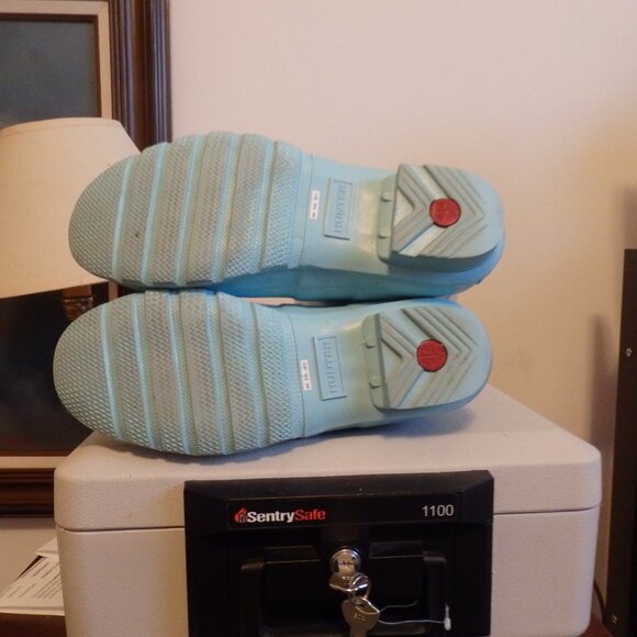 Robin's Egg Blue Original TALL Hunter boots US 10 - Picture 4 of 5